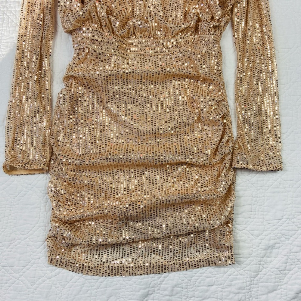 NWT boutique party dress! Gold sequin ruched party dress, sexy & sleek sz small - Picture 5 of 10